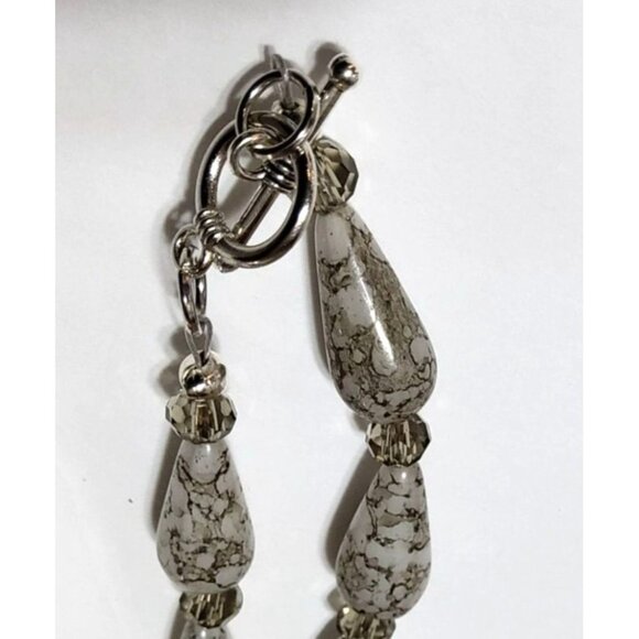 Marbled Glass Bead Necklace & Earring Set With Toggle Clasp - Picture 3 of 4